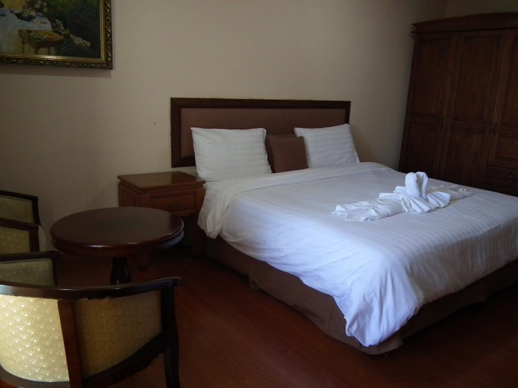 Abricole At Pattaya Hill Apartment Екстериор снимка