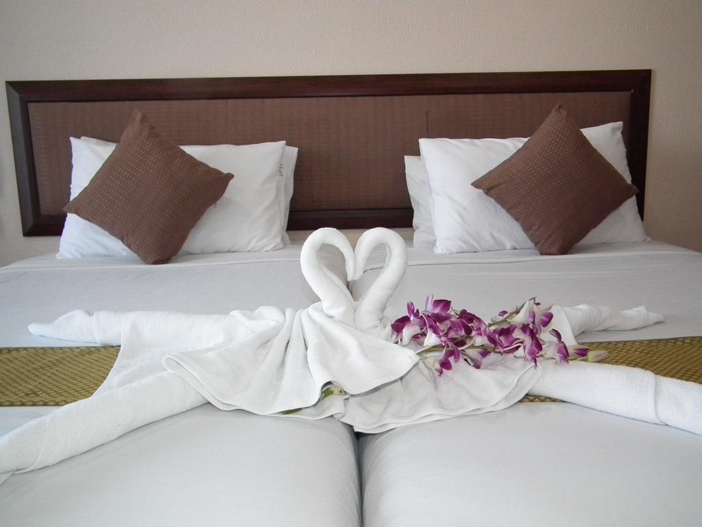 Abricole At Pattaya Hill Apartment Екстериор снимка