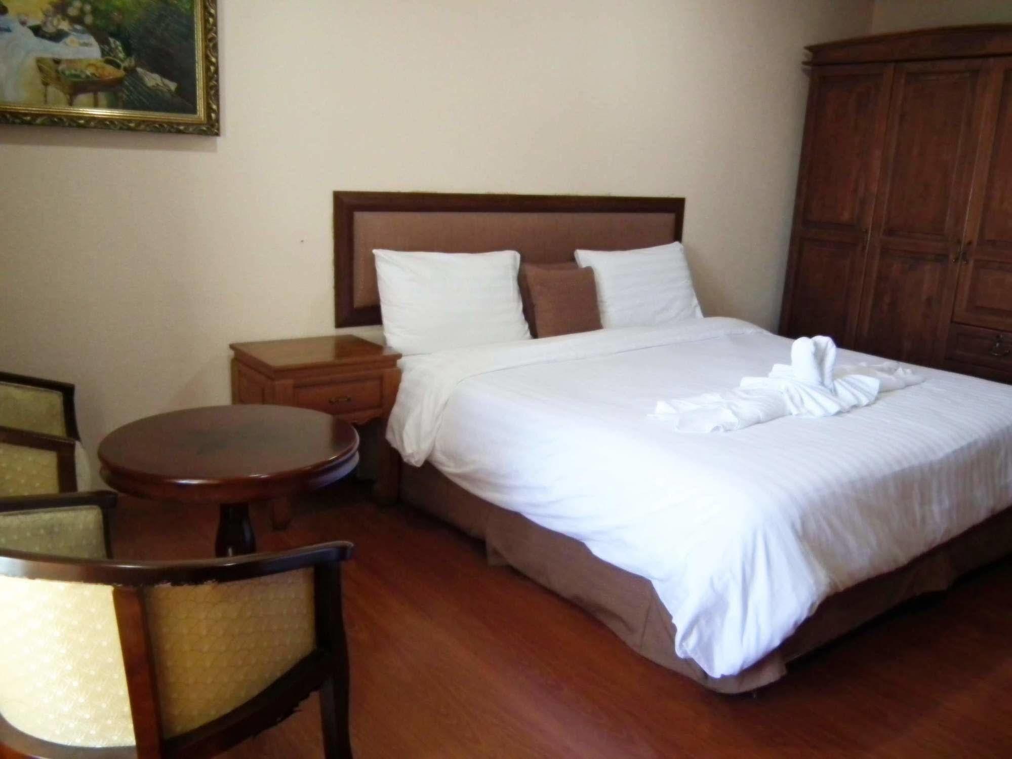 Abricole At Pattaya Hill Apartment Екстериор снимка
